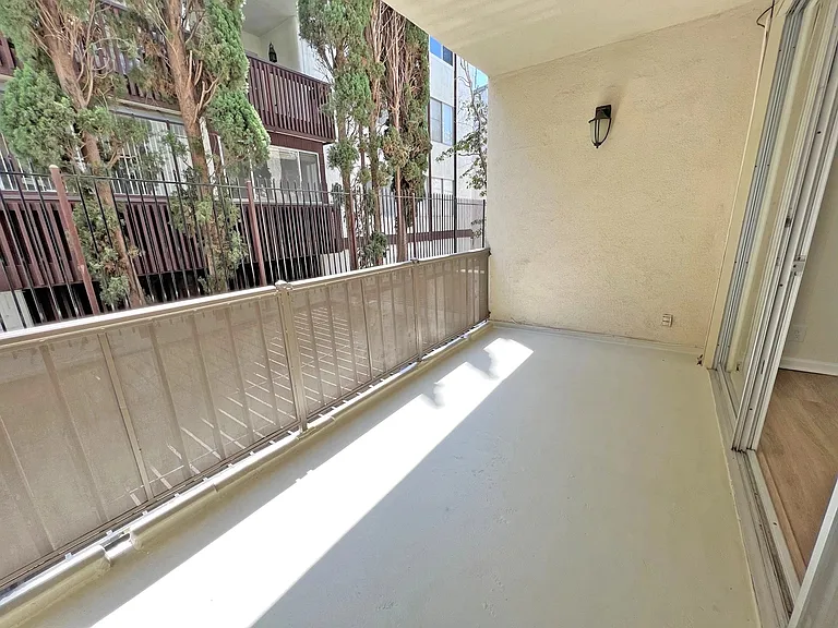 6100 Buckingham Pkwy #206 — Photo 17