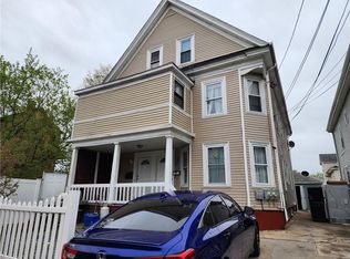 8 Sumter St, Providence, RI 02907