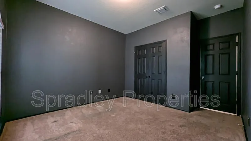 3 bed, 2.0 bath, 1681 sqft, $1,825 — Photo 4