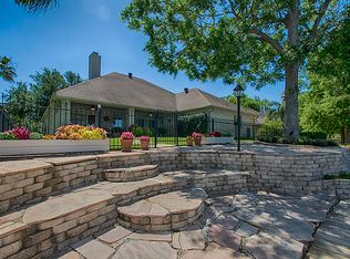 1910 Waters Edge Ln, Seabrook, TX 77586