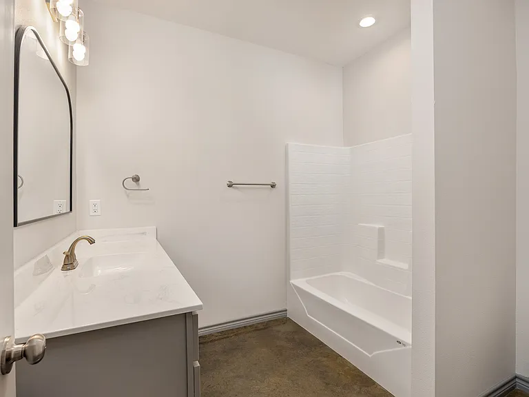 14ThePines — Photo 8