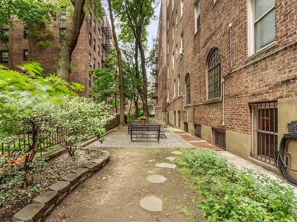 111-15 75th Avenue image 16 of 17