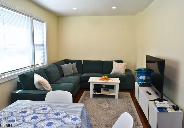 139 Ray St #1 — Photo 7