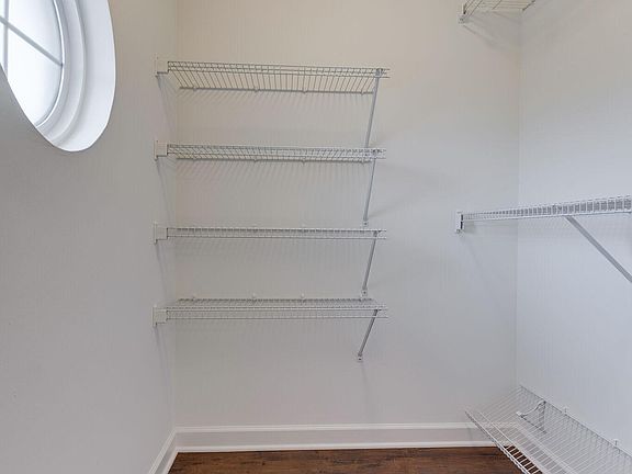 2nd image of 1848 Brentwood Pointe Dr
