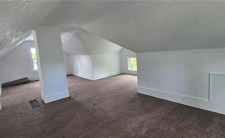 804 Work Dr — Photo 16