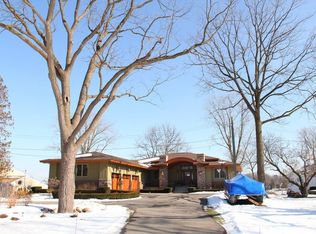 4024 N Duck Lake Rd, Highland, MI 48356