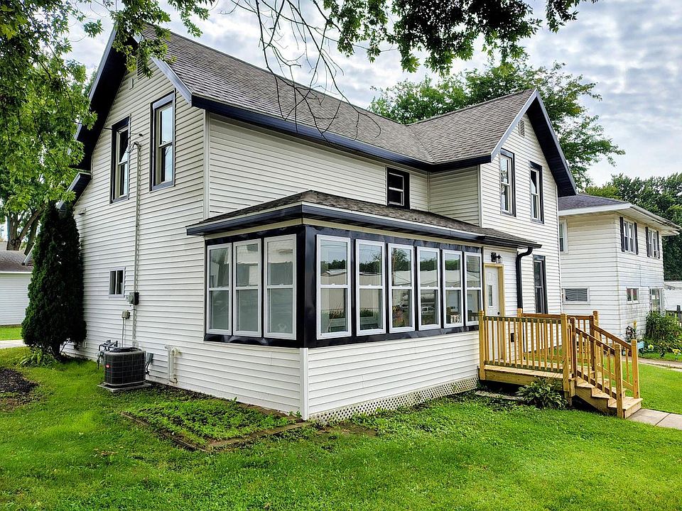 1st image of 805 Walker STREET