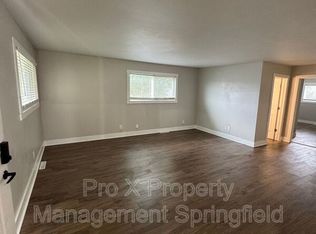 2929 E University St APT 3, Springfield, MO 65804