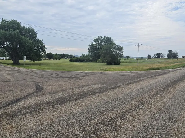 798 Fort Rice St, Fort Rice, ND 58554