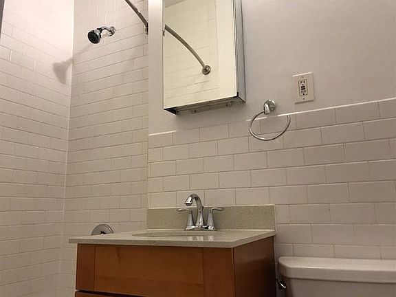 2nd image of 514 E 88th St APT 1A