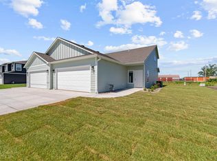 2700 Tim Rogers Ln, Salina, KS 67401