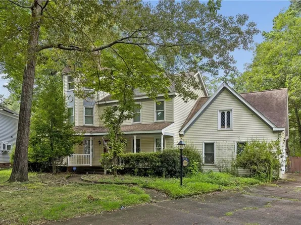 302 Honey Locust Way, Chesapeake, VA 23320