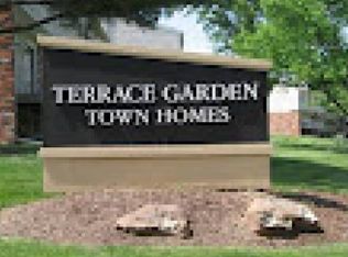 10047 Armstrong Plz, Omaha, NE 68134