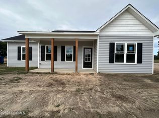 995 Micro Rd, Selma, NC 27576