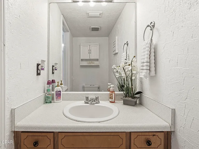 6519 Pridgen St — Photo 16