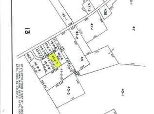 24 Brittany Dr, Skowhegan, ME 04976