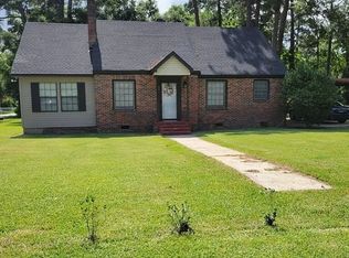 389 Stewart St SW, Pelham, GA 31779