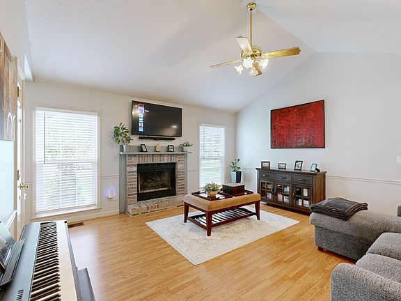 4th image of 5108 Rachel Ct