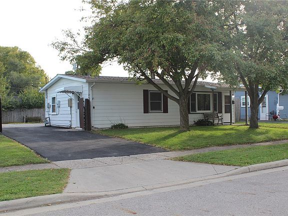 3rd image of 234 Prentice Dr
