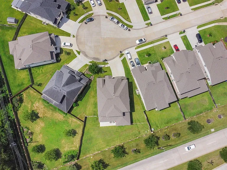 23610 Iris Field Ct — Photo 39