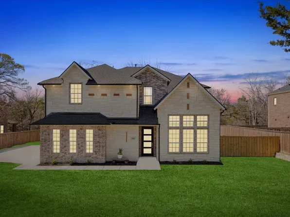 1645 Carriage Creek Dr, Desoto, TX 75115