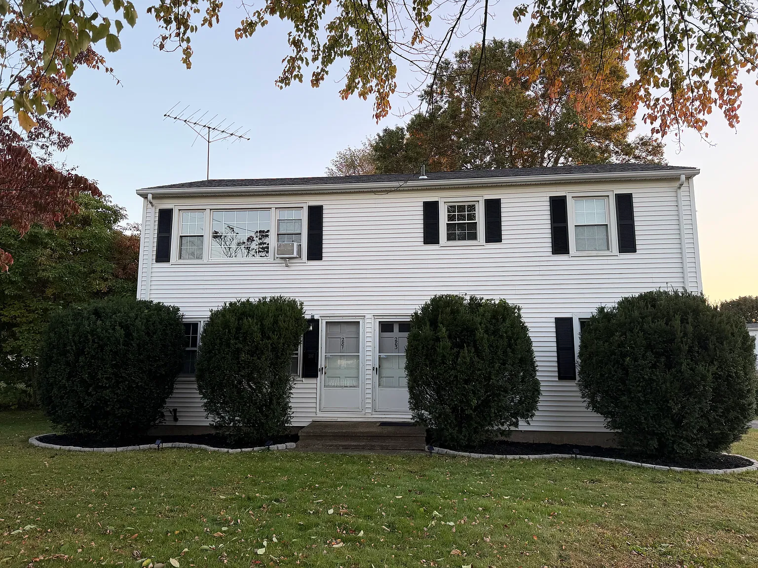 283 Meadows End Rd — Photo 1