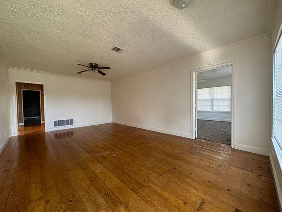 2nd image of 11005 Woodway Dr #1