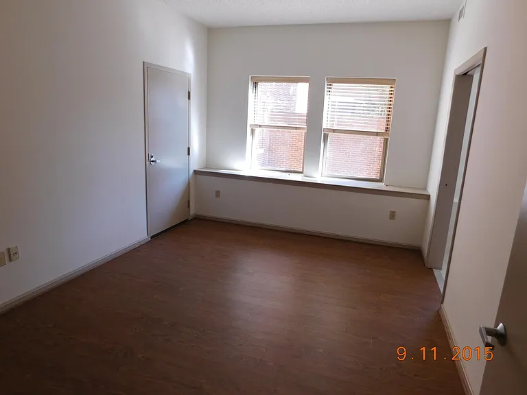 1251 Banks Aly NW #6 — Photo 9