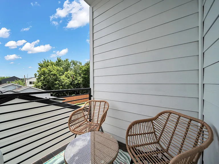 6903 Saint Augustine St — Photo 14