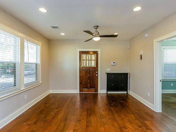4th image of 6017 Norhill Blvd