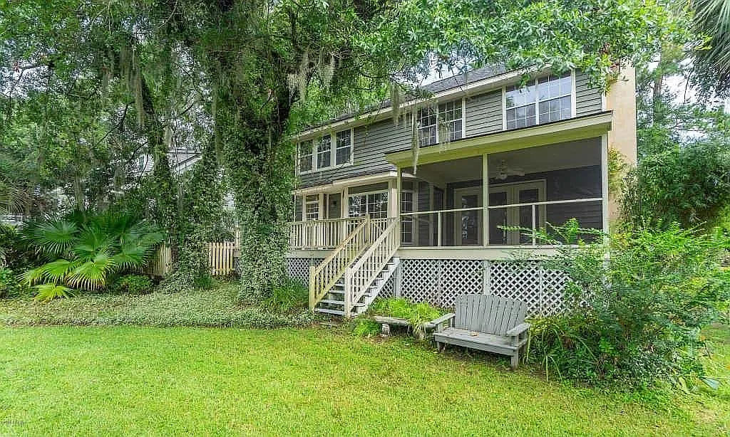 4 bed, 1934 sqft, $3,500 — Photo 1
