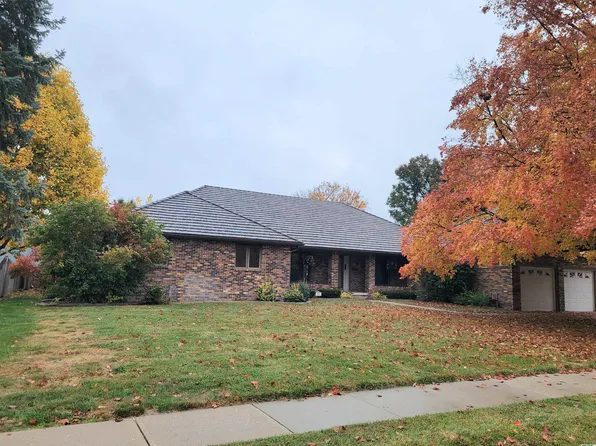 313 Regency Ct, South Sioux City, NE 68776
