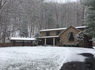 155 Childers Dr, Pikeville, KY 41501