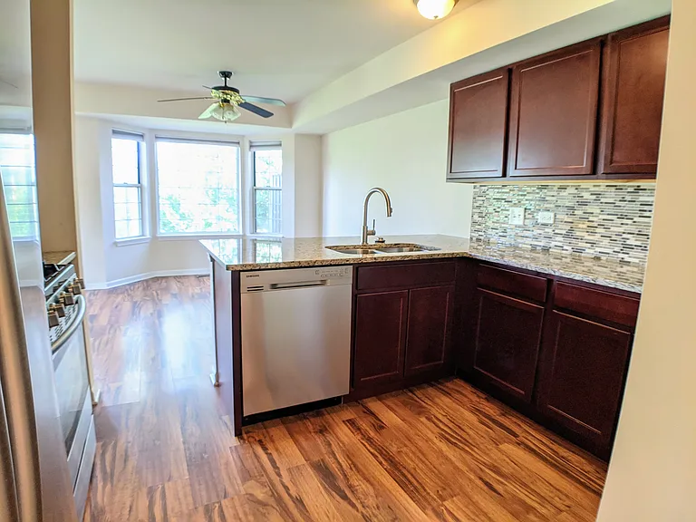 48 King Dr — Photo 8