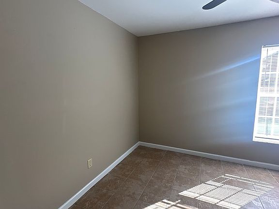 5th image of 214 Lanier Dr #6