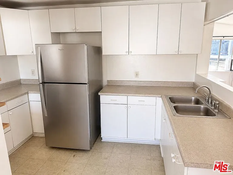 5966 Benner St — Photo 16
