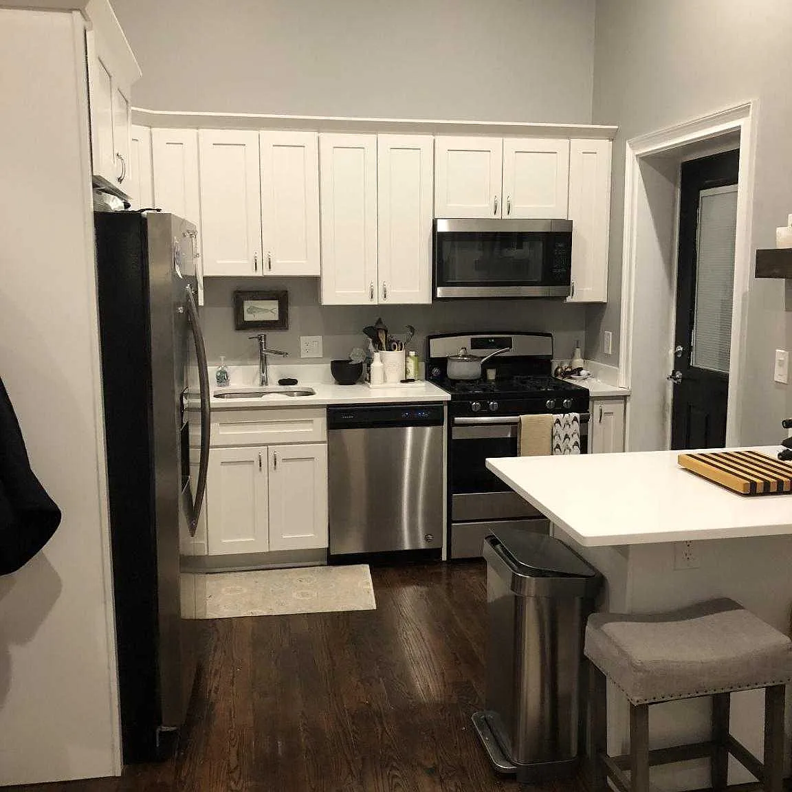 2 bed, $3,000 — Photo 2