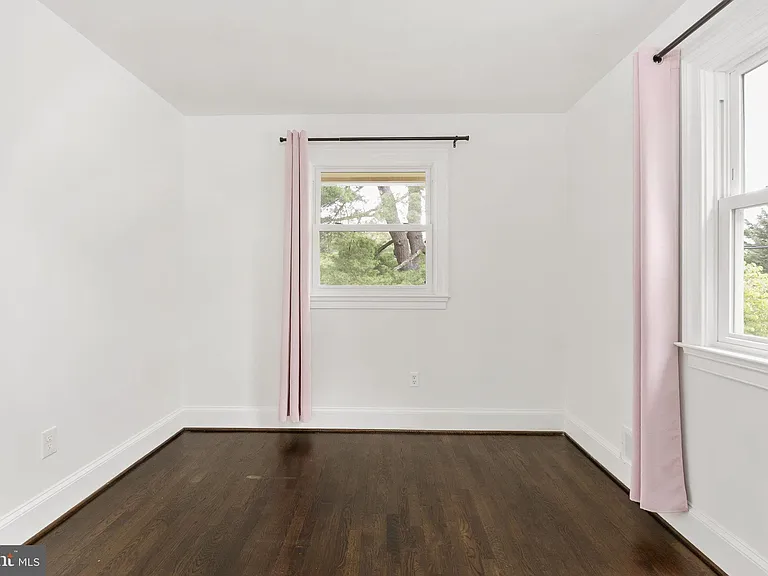 6901 Murray Ln — Photo 31