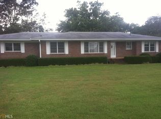 333 Gholston St, Comer, GA 30629