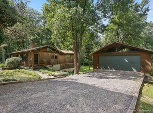 32 Archelaus Pl, West Newbury, MA 01985