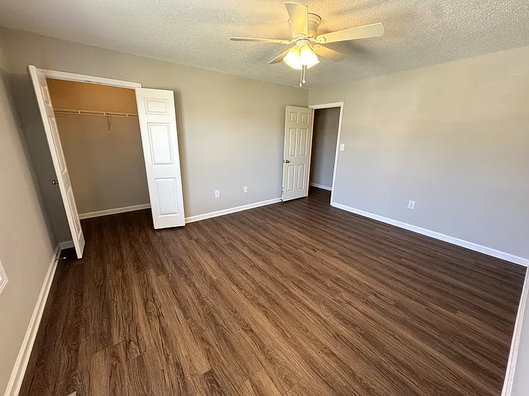 Pineview Townhomes — Photo 19