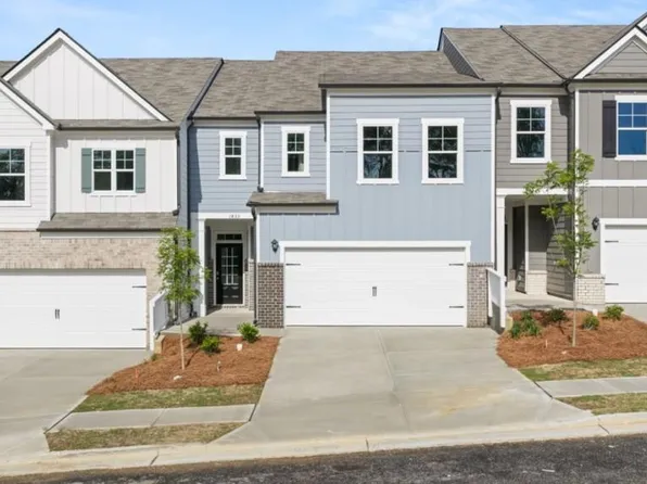 1833 Meadow Green Cir, Gainesville, GA 30501