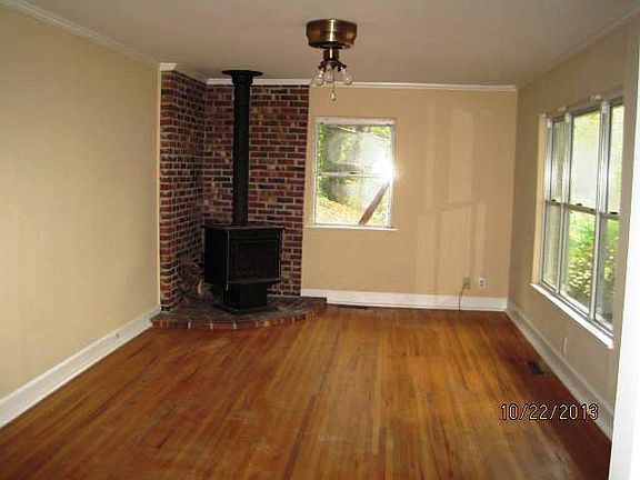 5th image of 540 Inglewood Pl