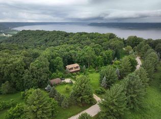 14918 Eagle Ridge Rd, Ferryville, WI 54628
