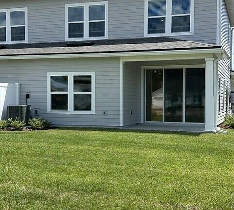 3rd image of 95 CAMPHOR LAUREL Road