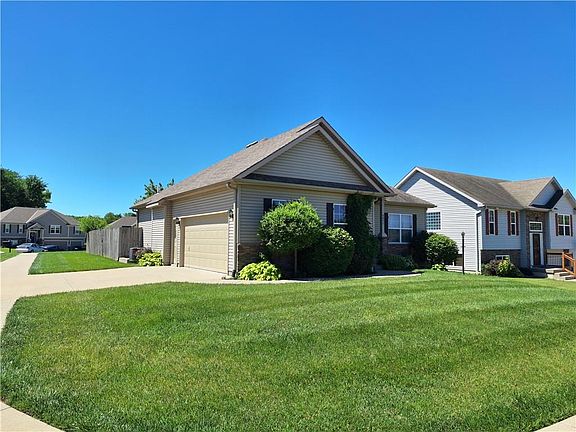 2nd image of 4010 Greywood Ln