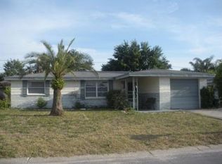 4826 Phoenix Ave, Holiday, FL 34690