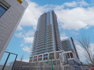 25 McMahon Dr #501, Toronto, ON M2K 0H3