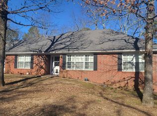 207 Pin Oak Dr, Mena, AR 71953