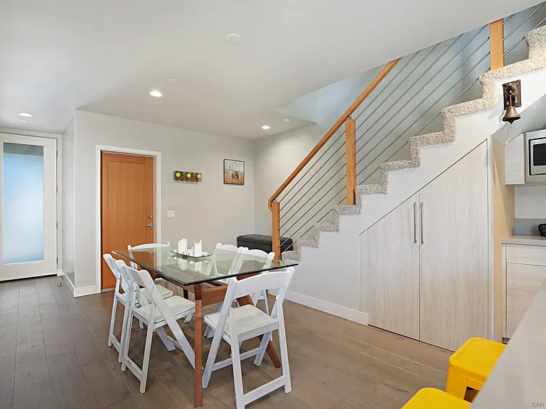 3047 Keats St — Photo 9